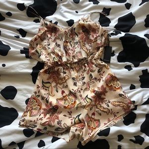 Brand new paisley romper 🦋🦋
